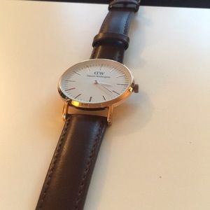Daniel Wellington leather watch
